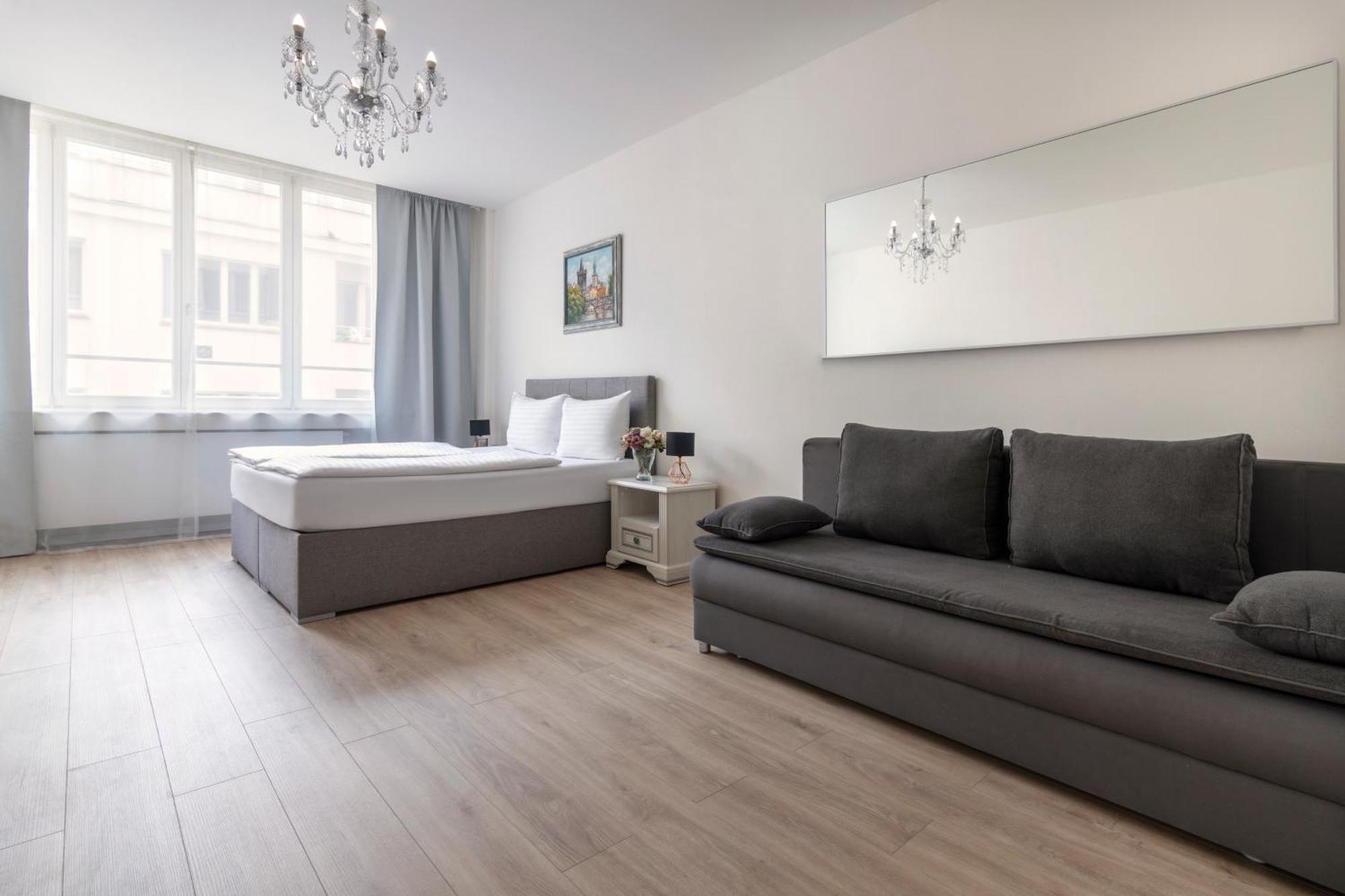 Prague Serenity Suites And Apartments Kültér fotó