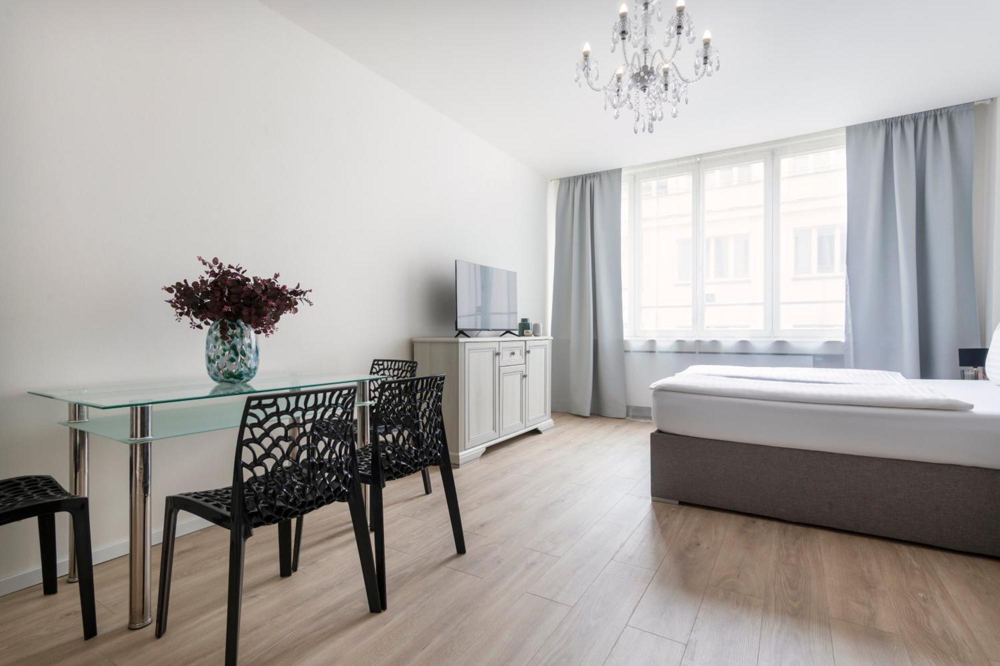 Prague Serenity Suites And Apartments Kültér fotó