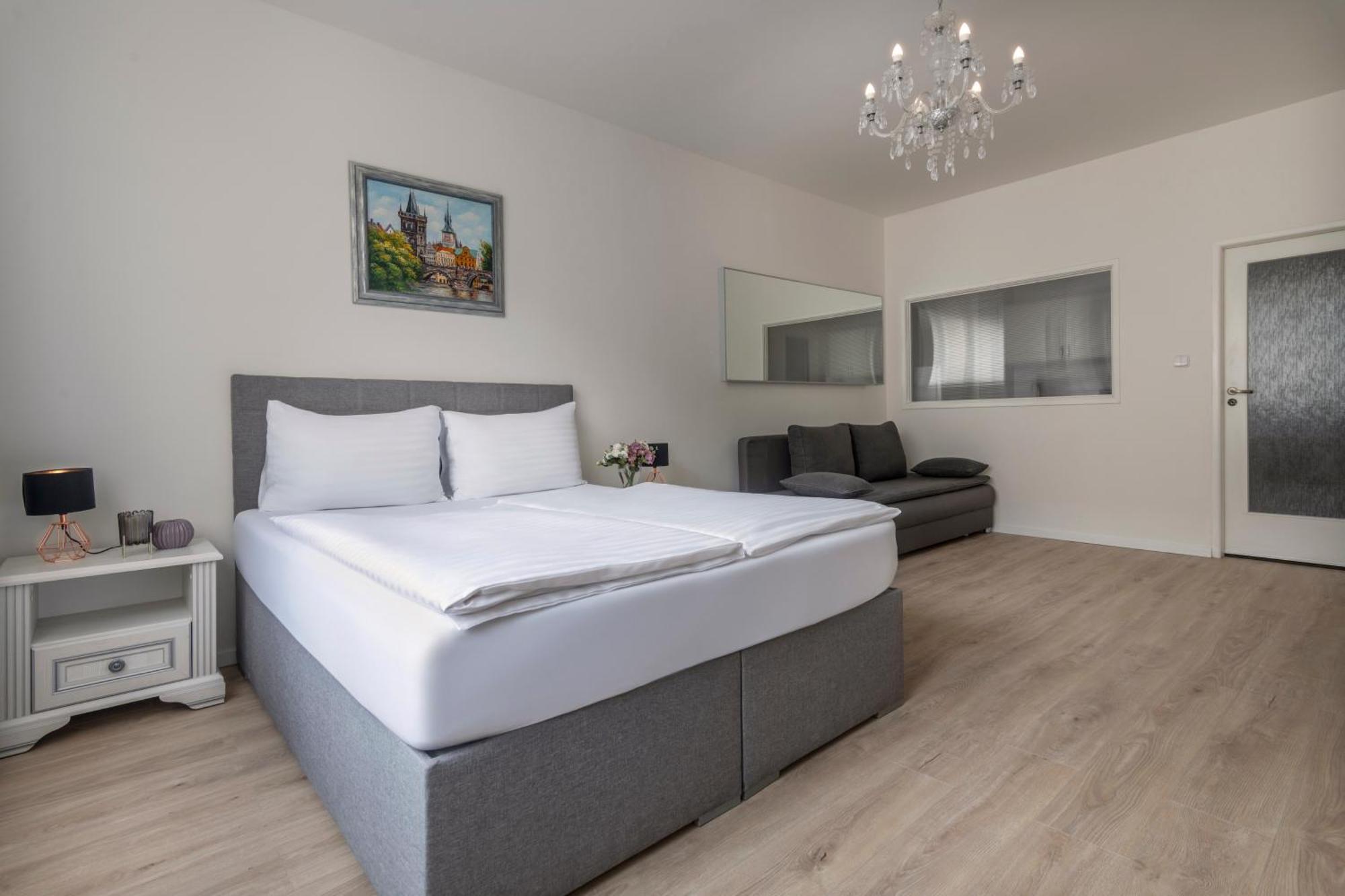 Prague Serenity Suites And Apartments Kültér fotó